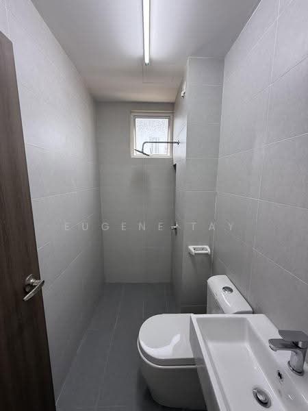 Kediaman Servis untuk Dijual di TRELLIS RESIDENCES - Eugene Tay - Bathroom - PropertyGuru.com.my