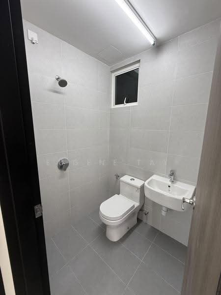 Kediaman Servis untuk Dijual di TRELLIS RESIDENCES - Eugene Tay - Bathroom - PropertyGuru.com.my