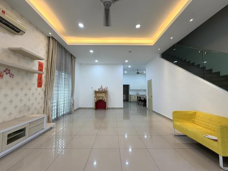 Rumah Kluster untuk Dijual di Bandar Parklands (Klang) - Jack Boo - Living Room - PropertyGuru.com.my