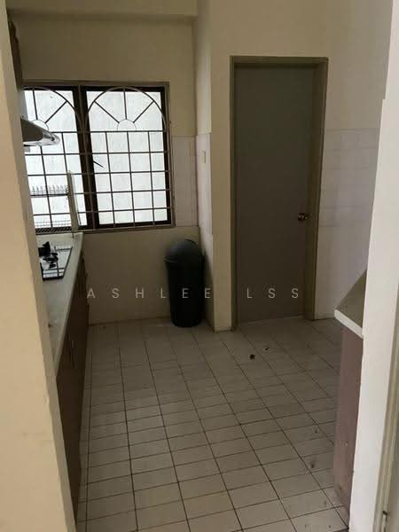 Kondominium untuk Dijual di Menara Seputih - Ashlee LSS - Kitchen - PropertyGuru.com.my