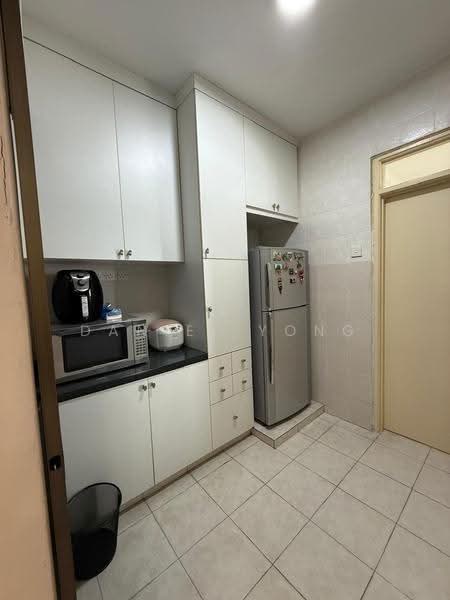 Apartment for Sale at Pulai View - Daniel Yong - Kitchen - PropertyGuru.com.my