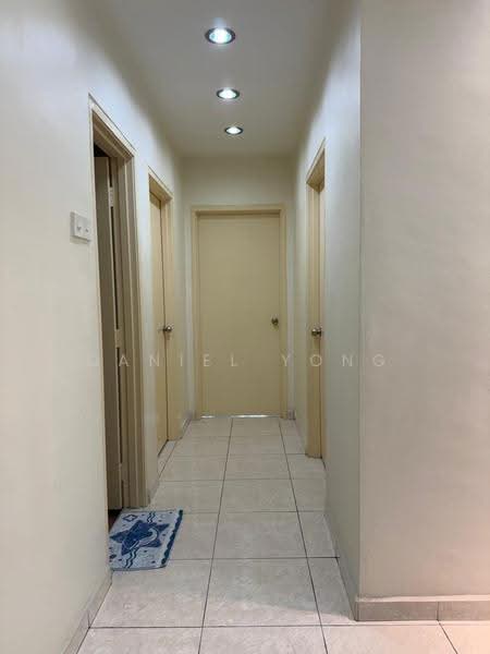 Apartment for Sale at Pulai View - Daniel Yong - Corridor - PropertyGuru.com.my