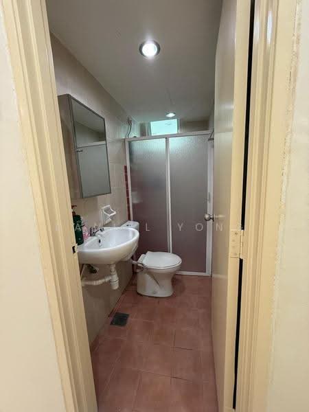 Apartment for Sale at Pulai View - Daniel Yong - Bathroom - PropertyGuru.com.my
