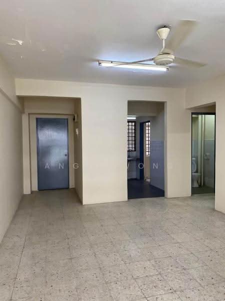 Pangsapuri untuk Disewa di Pangsapuri Danau Pandan 1 - Angie Wong - Entrance - PropertyGuru.com.my