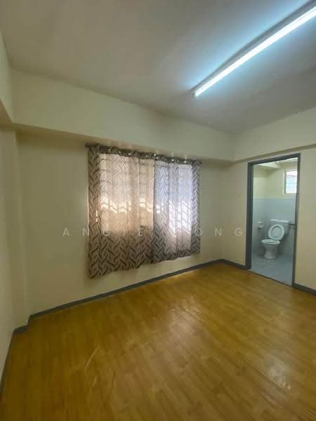Pangsapuri untuk Disewa di Pangsapuri Danau Pandan 1 - Angie Wong - Bathroom - PropertyGuru.com.my