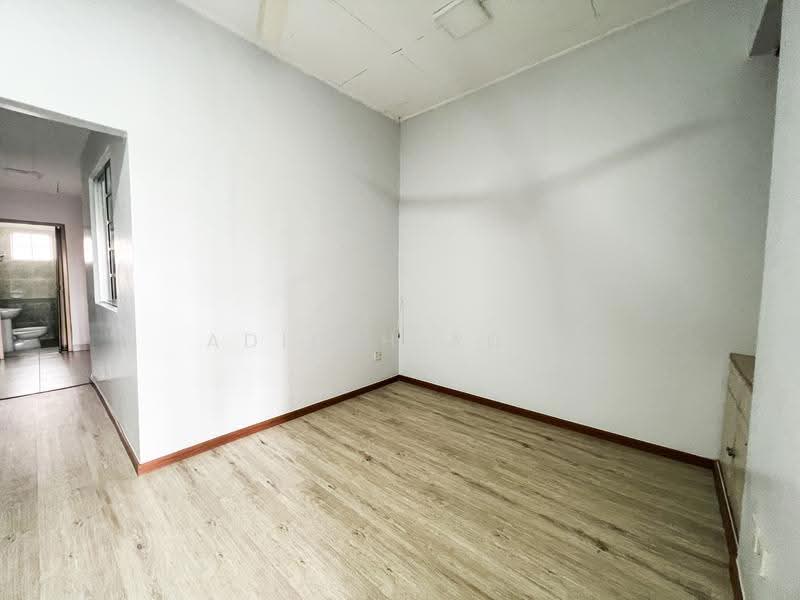 3-storey Terraced House for Sale in Setiawangsa (Kuala Lumpur) - Adilah Adib - Bathroom - PropertyGuru.com.my