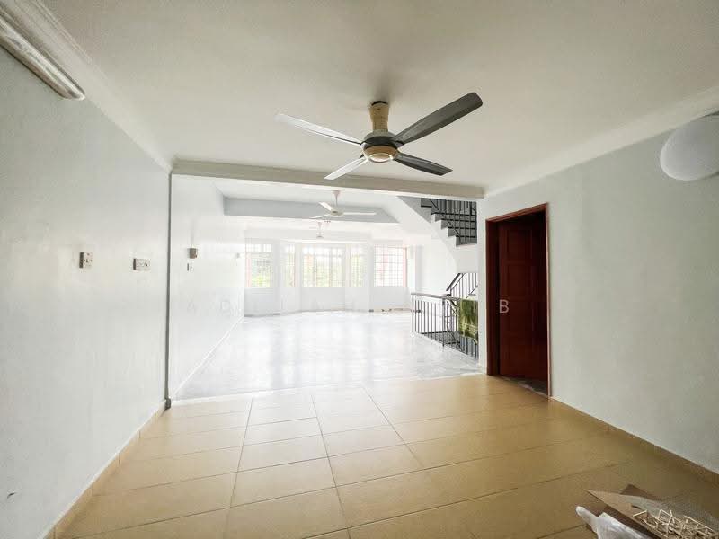3-storey Terraced House for Sale in Setiawangsa (Kuala Lumpur) - Adilah Adib - Living Room - PropertyGuru.com.my