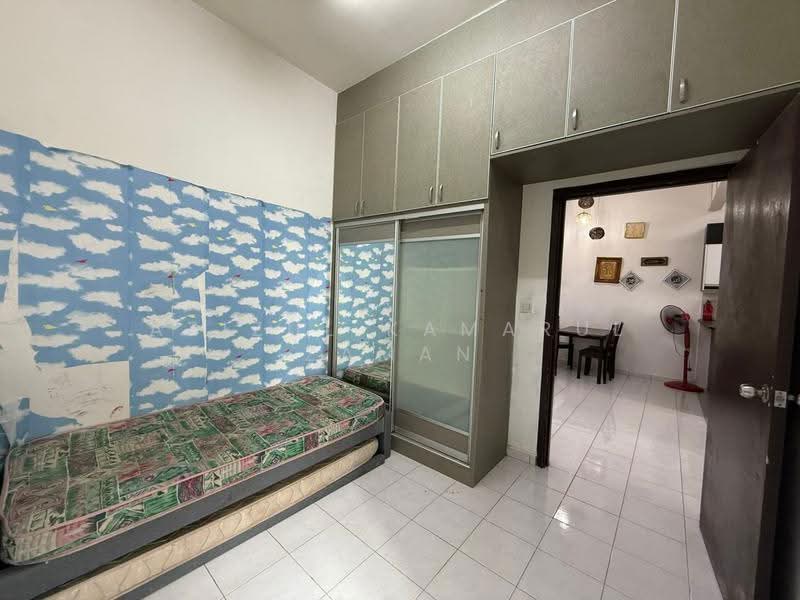 Townhouse for Sale in Taman Tropika 2 (Kajang) - Azizul Kamarul Zaman - Bedroom - PropertyGuru.com.my