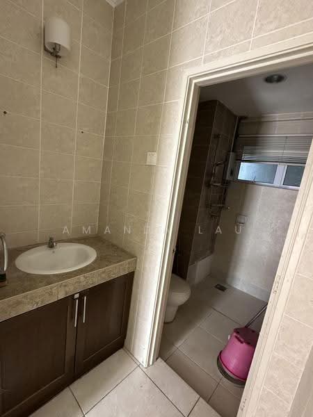 Condominium for Sale at Aseana Puteri - Amanda Lau - Common Bathroom - PropertyGuru.com.my