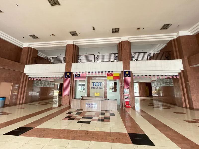 Shop for Rent in Bandar Puteri Puchong (Puchong) - Amy Lim - Entrance - PropertyGuru.com.my