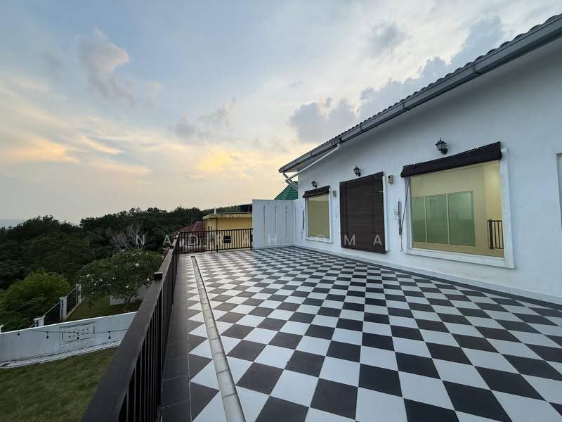 Bungalow House for Sale in Bandar Kajang (Kajang) - Nadrah Omar - Balcony - PropertyGuru.com.my