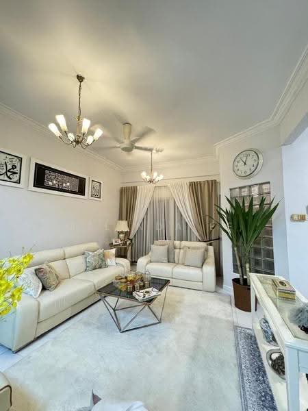 2-storey Terraced House for Sale in Taman D'Utama (Johor Bahru) - Melinda Ee - Living Room - PropertyGuru.com.my