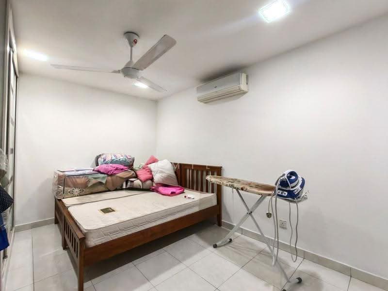 2-storey Terraced House for Rent in Taman Serdang Jaya (Seri Kembangan) - M Jamil Ali - Bedroom - PropertyGuru.com.my