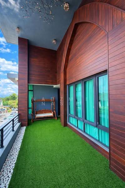 Rumah Banglo untuk Dijual di Saujana Villa (Kajang) - Nadzmie Nasir - Balcony - PropertyGuru.com.my