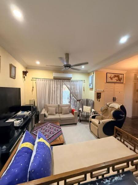 2.5-storey Terraced House for Sale in Bandar Puteri Puchong (Puchong) - Amy Lim - Living Room - PropertyGuru.com.my