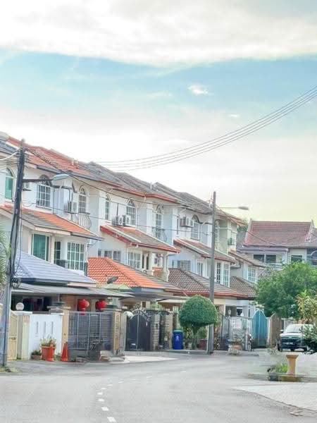 2.5-storey Terraced House for Sale in Bandar Puteri Puchong (Puchong) - Amy Lim - Exterior - PropertyGuru.com.my