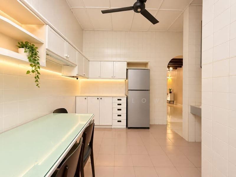 1.5-storey Terraced House for Sale in Taman Molek (Johor Bahru) - Suenn Low - Kitchen - PropertyGuru.com.my