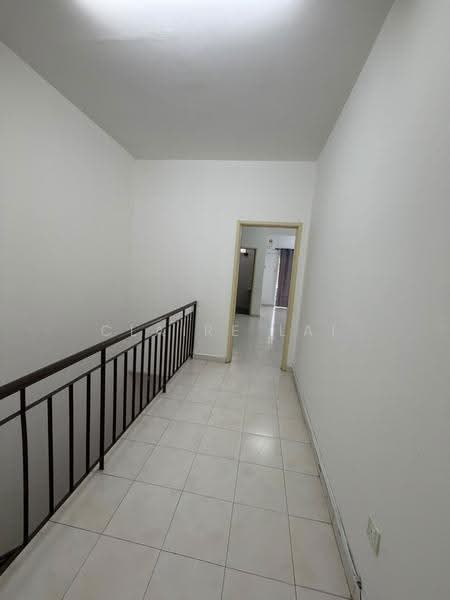 2-storey Terraced House for Rent in Bandar Putra Kulai (Kulai) - Claire Lai - Corridor - PropertyGuru.com.my
