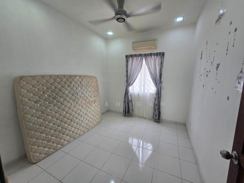 Rumah Teres 2-Tingkat untuk Dijual di Austin (Johor Bahru) - Ethan Gan - Bedroom - PropertyGuru.com.my