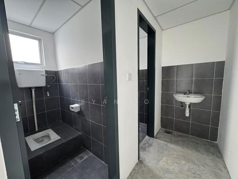 Shop for Rent in Kulai (Johor) - Ryan Eo - Bathroom - PropertyGuru.com.my