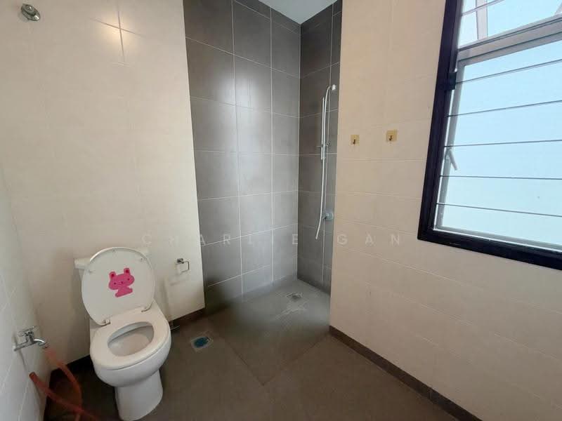 2-storey Terraced House for Rent in Bandar Saujana Putra (Tanjong Duabelas) - Charlie Gan - Bathroom - PropertyGuru.com.my