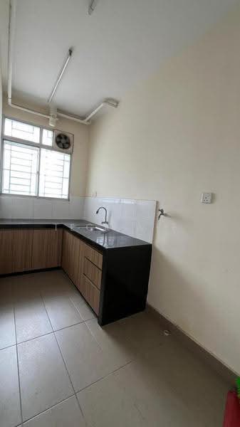 Service Residence for Sale at Platinum Lake PV 21 - Teck Wee - Kitchen - PropertyGuru.com.my