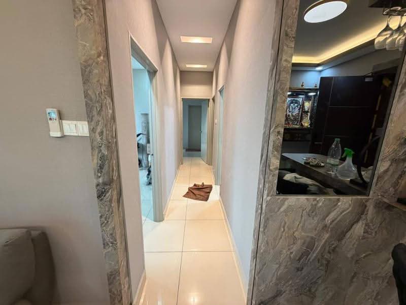 Service Residence for Sale at D'Summit Residences - Win Tan - Corridor - PropertyGuru.com.my