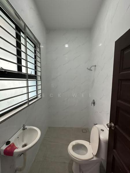 Rumah Banglo untuk Dijual di Ukay Heights (Ampang) - Teck Wee - Bathroom - PropertyGuru.com.my