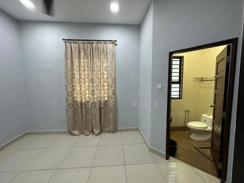Rumah Banglo untuk Dijual di Ukay Heights (Ampang) - Teck Wee - Bathroom - PropertyGuru.com.my