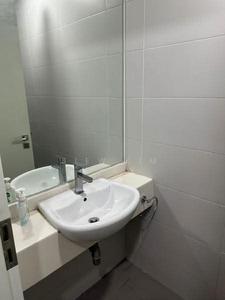 Kondominium untuk Dijual di Nadayu28 - Siew Kim Chew - Bathroom - PropertyGuru.com.my