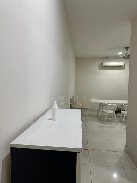 Kondominium untuk Dijual di Nadayu28 - Siew Kim Chew - Dining Room - PropertyGuru.com.my