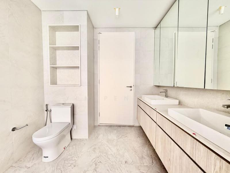 Service Residence for Sale at Jendela Residences - Yin Peng . - Bathroom - PropertyGuru.com.my