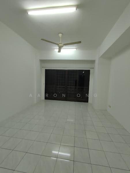 Condominium for Sale at Evergreen Park Acorn & Hazel - Aaron Ong - Living Room - PropertyGuru.com.my