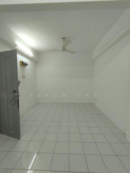 Condominium for Sale at Evergreen Park Acorn & Hazel - Aaron Ong - Living Room - PropertyGuru.com.my