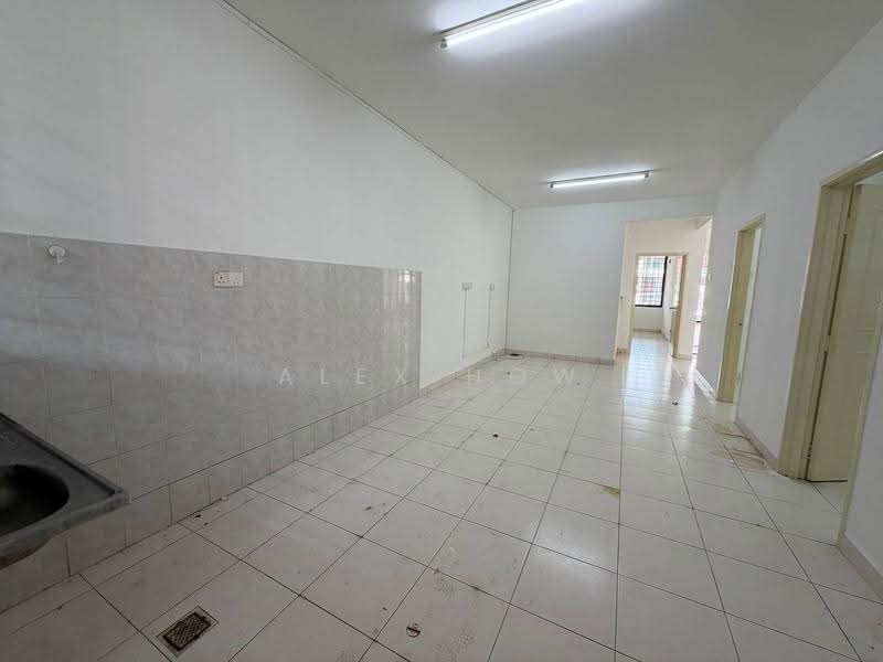 Rumah Teres 1-Tingkat untuk Disewa di Skudai (Johor) - Alex How - Kitchen - PropertyGuru.com.my