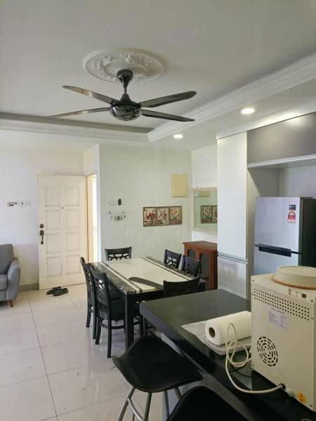 Apartment for Sale at Pangsapuri Wakaf Mohamed Hashim - C.H. Lee - Dining Room - PropertyGuru.com.my