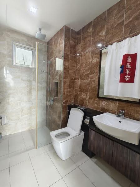 Service Residence for Sale at Paragon Residences @ Straits View - Janice Teo - Bathroom - PropertyGuru.com.my