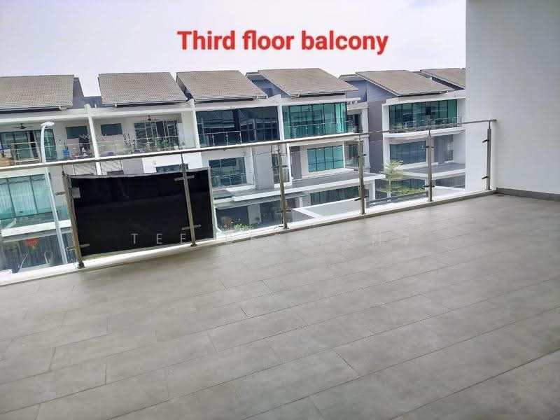 3-storey Terraced House for Rent in 16 Sierra (Puchong) - Tee Bee Yong - Balcony - PropertyGuru.com.my