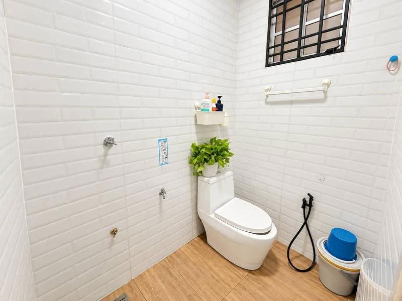 Rumah Kluster untuk Dijual di Bandar Bukit Mahkota (Bangi) - Mahirah . - Bathroom - PropertyGuru.com.my