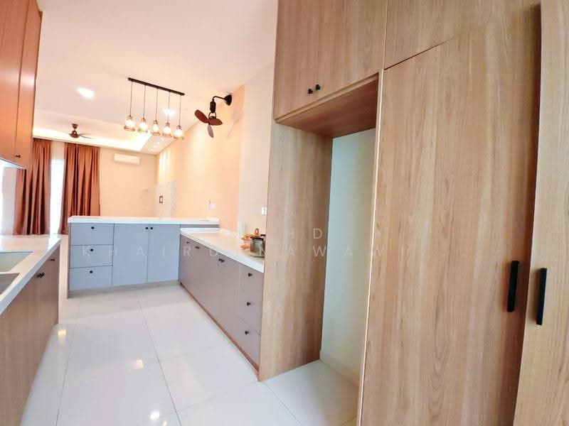 Rumah Teres 2-Tingkat untuk Dijual di Eco Forest (Semenyih) - Muhd Khairulnawawi Kamaruddin - Kitchen - PropertyGuru.com.my