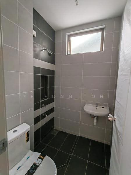2-storey Terraced House for Sale in Mutiara Rini (Skudai) - Ee Fong Toh - Bathroom - PropertyGuru.com.my