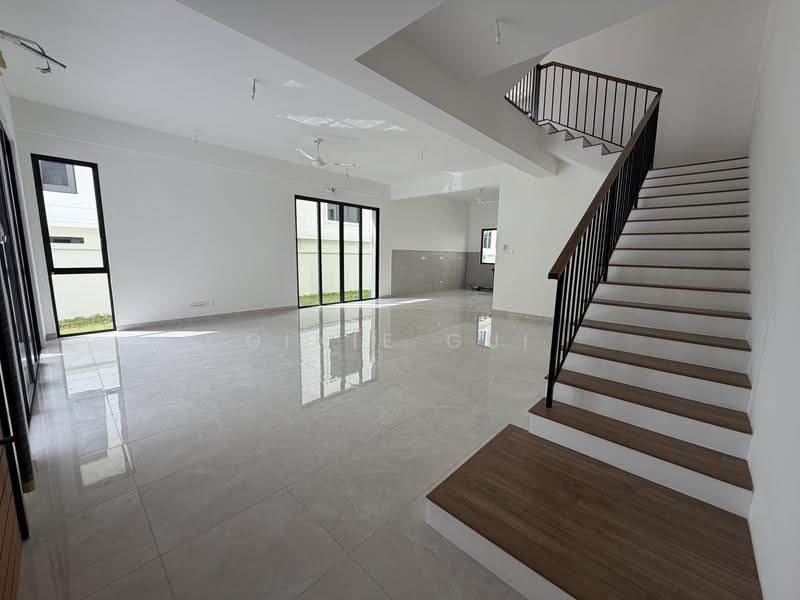 Semi-Detached House for Sale in Bandar Bukit Puchong 2 (Puchong) - Ginie Gui - Living Room - PropertyGuru.com.my