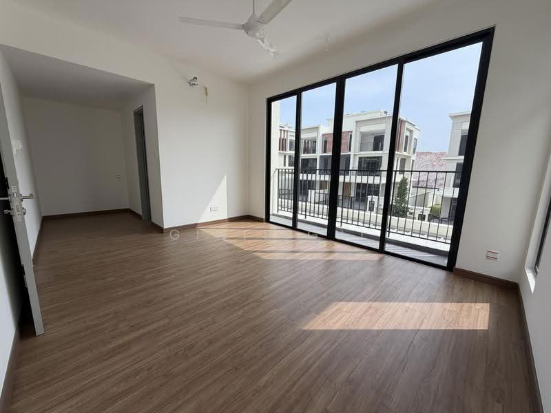 Semi-Detached House for Sale in Bandar Bukit Puchong 2 (Puchong) - Ginie Gui - Master Bedroom - PropertyGuru.com.my