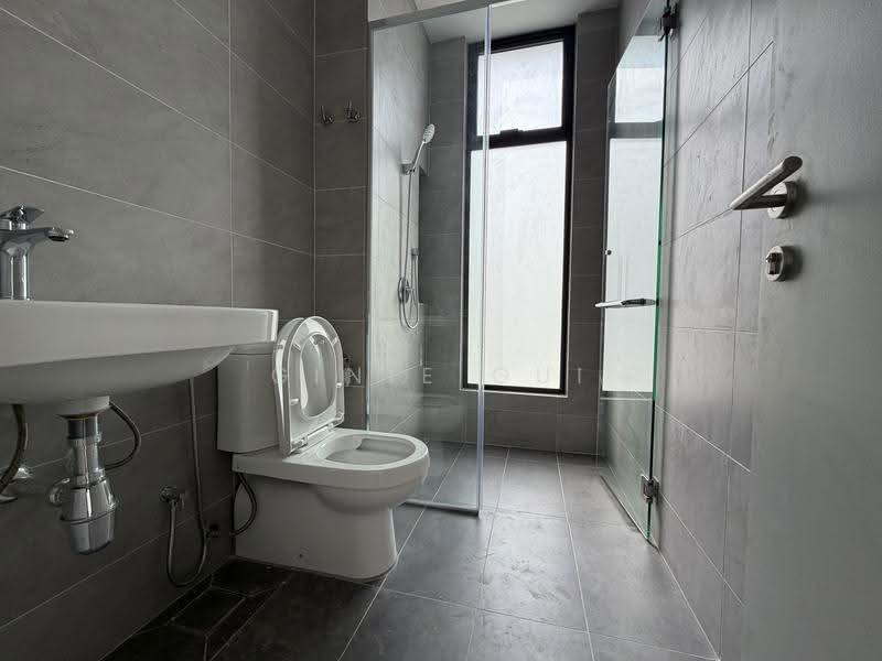 Semi-Detached House for Sale in Bandar Bukit Puchong 2 (Puchong) - Ginie Gui - Bathroom - PropertyGuru.com.my