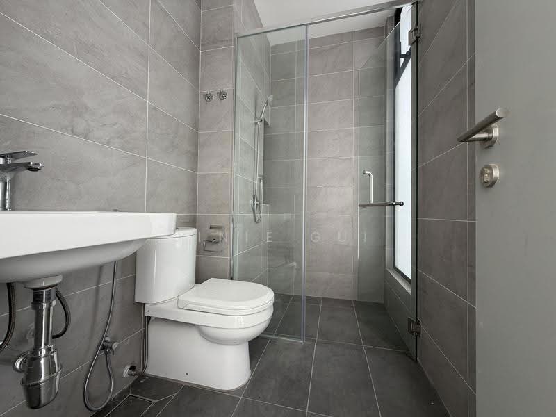 Semi-Detached House for Sale in Bandar Bukit Puchong 2 (Puchong) - Ginie Gui - Bathroom - PropertyGuru.com.my