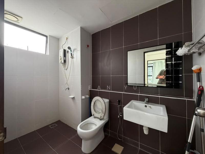 Kediaman Servis untuk Dijual di The Garden Residences - Stefan Yu - Bathroom - PropertyGuru.com.my