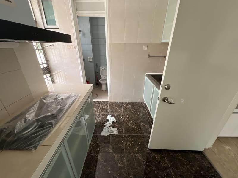Semi-Detached House for Rent in Mont Kiara (Kuala Lumpur) - Fadzli Realtor - Kitchen - PropertyGuru.com.my