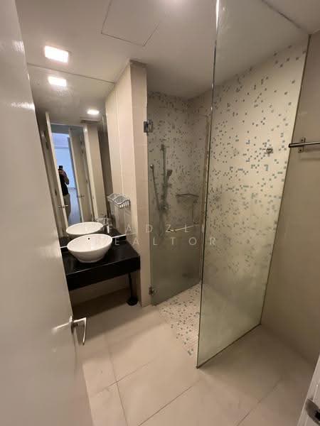 Semi-Detached House for Rent in Mont Kiara (Kuala Lumpur) - Fadzli Realtor - Bathroom - PropertyGuru.com.my
