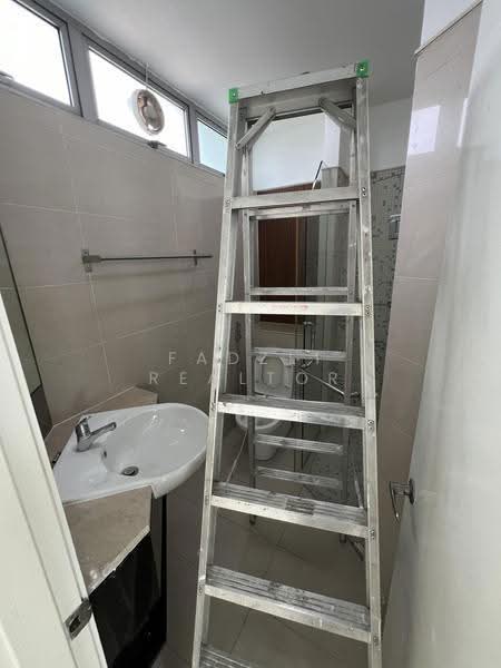 Semi-Detached House for Rent in Mont Kiara (Kuala Lumpur) - Fadzli Realtor - Bathroom - PropertyGuru.com.my