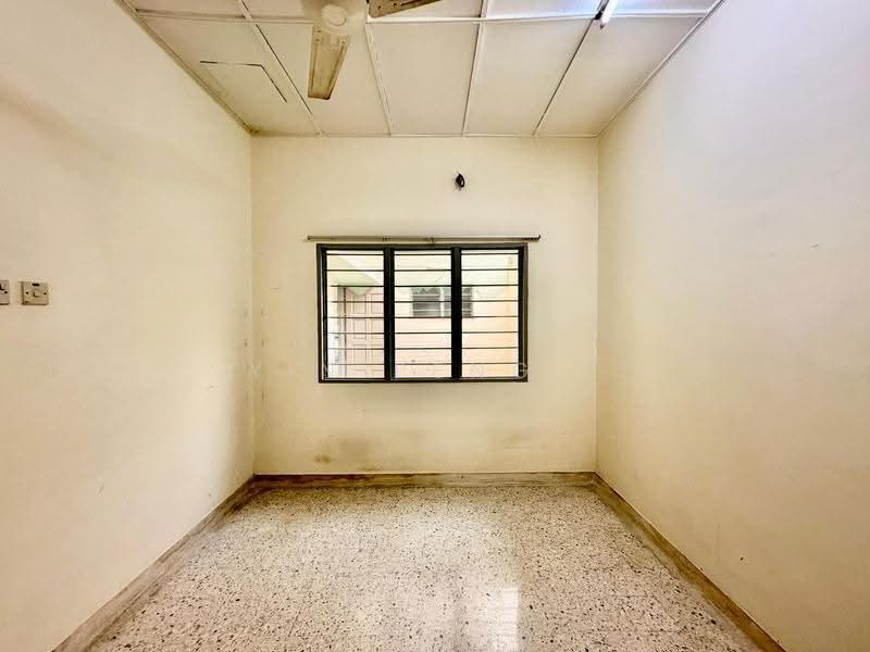 Rumah Teres 1-Tingkat untuk Dijual di Taman Tun Dr Ismail (Kuala Lumpur) - Yin Peng . - Bedroom - PropertyGuru.com.my
